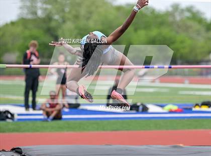 Thumbnail 3 in UIL 5A District 7 & 8 Area Track Championship (Girls Field Events) photogallery.