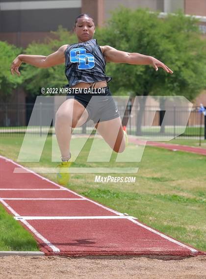 Thumbnail 3 in UIL 5A District 7 & 8 Area Track Championship (Girls Field Events) photogallery.