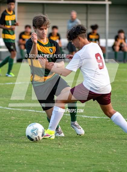 Thumbnail 1 in Lumberton @ Pine Forest (scrimmage) photogallery.