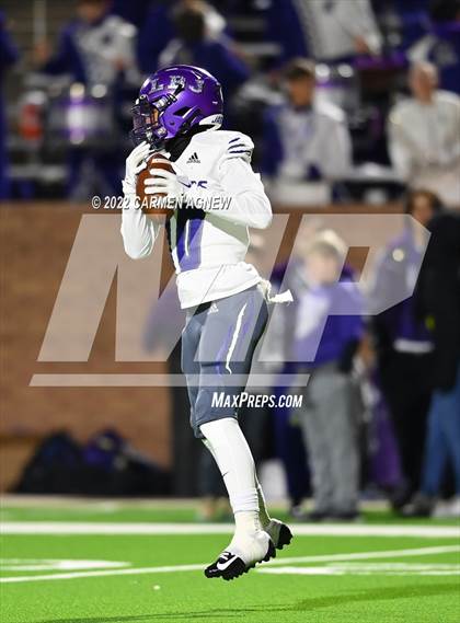 Thumbnail 2 in LBJ Austin @ Port Neches-Groves (UIL 5A Div. 2 Area Playoff) photogallery.
