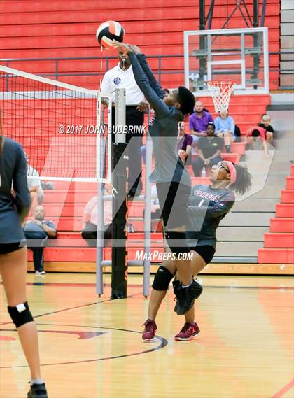 Thumbnail 2 in Norcom @ Churchland photogallery.