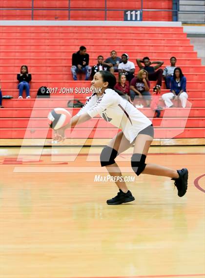 Thumbnail 1 in Norcom @ Churchland photogallery.