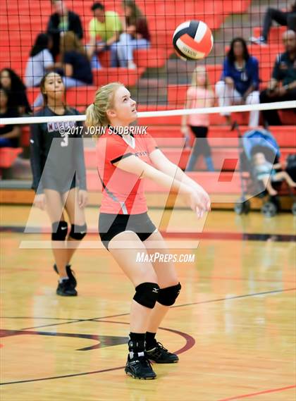 Thumbnail 1 in Norcom @ Churchland photogallery.
