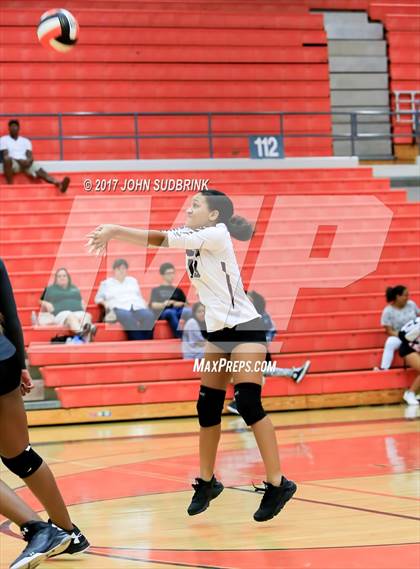 Thumbnail 1 in Norcom @ Churchland photogallery.