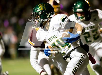 Thumbnail 3 in Royal @ Simi Valley photogallery.