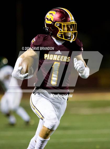 Thumbnail 3 in Royal @ Simi Valley photogallery.
