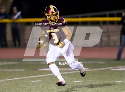 Thumbnail 2 in Royal @ Simi Valley photogallery.