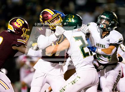 Thumbnail 3 in Royal @ Simi Valley photogallery.