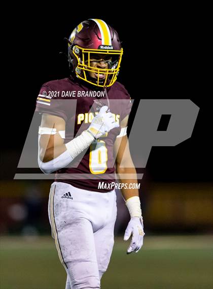 Thumbnail 3 in Royal @ Simi Valley photogallery.