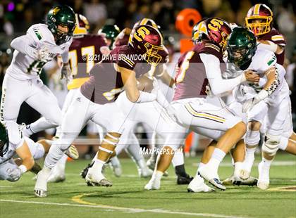 Thumbnail 2 in Royal @ Simi Valley photogallery.