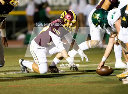 Thumbnail 2 in Royal @ Simi Valley photogallery.