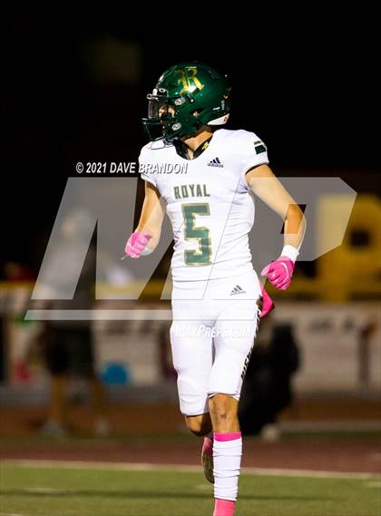Thumbnail 3 in Royal @ Simi Valley photogallery.