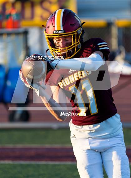Thumbnail 1 in Royal @ Simi Valley photogallery.