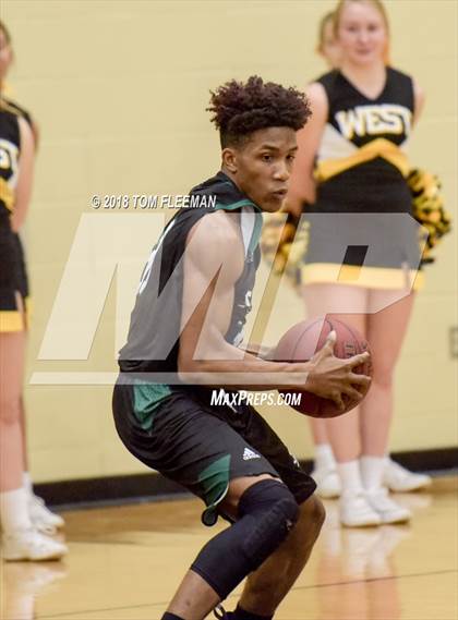 Thumbnail 1 in JV: Lawrence Free State @ West photogallery.