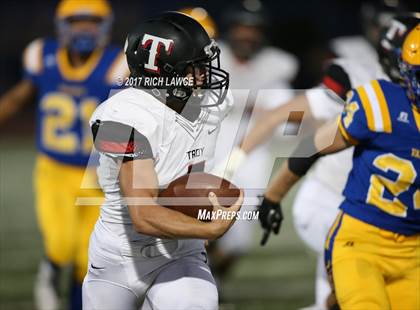 Thumbnail 3 in Troy @ Valencia photogallery.