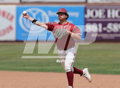 Thumbnail 1 in Carbon vs. Logan (UHSAA 3A Bracket Play) photogallery.