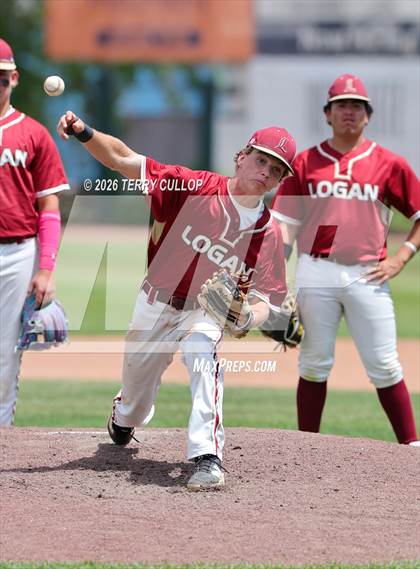 Thumbnail 2 in Carbon vs. Logan (UHSAA 3A Bracket Play) photogallery.