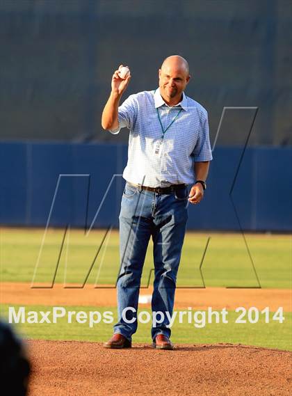 Thumbnail 1 in Granite Hills vs. La Costa Canyon (CIF-SDS Open Division Final) photogallery.