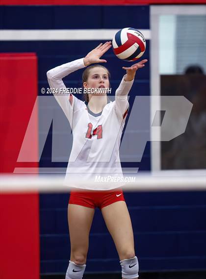 Thumbnail 1 in Sanger @ Aubrey photogallery.