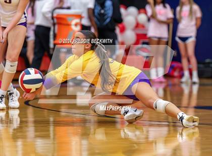 Thumbnail 3 in Sanger @ Aubrey photogallery.