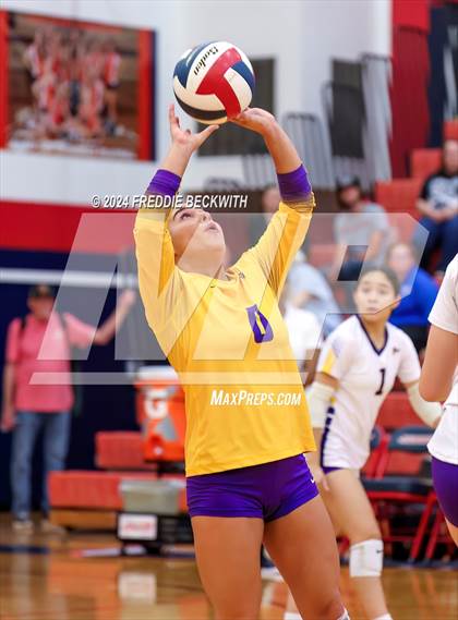 Thumbnail 3 in Sanger @ Aubrey photogallery.