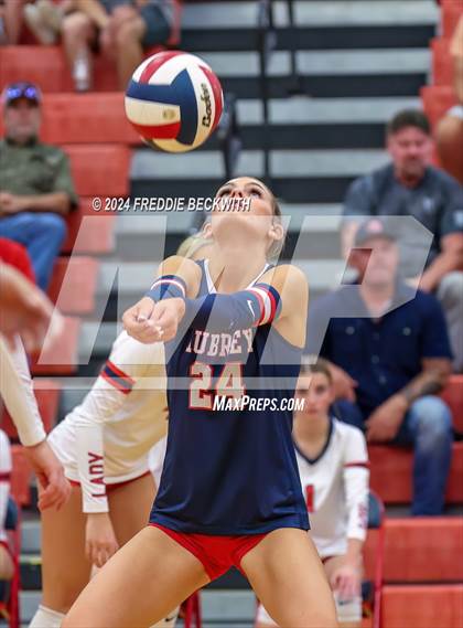Thumbnail 2 in Sanger @ Aubrey photogallery.