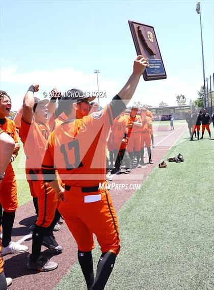 Thumbnail 1 in Huntington Beach vs. JSerra Catholic (CIF SoCal Regional D1 Final) photogallery.
