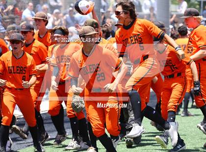 Thumbnail 2 in Huntington Beach vs. JSerra Catholic (CIF SoCal Regional D1 Final) photogallery.
