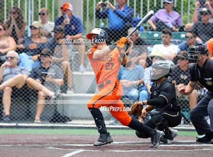Thumbnail 2 in Huntington Beach vs. JSerra Catholic (CIF SoCal Regional D1 Final) photogallery.