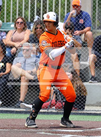 Thumbnail 3 in Huntington Beach vs. JSerra Catholic (CIF SoCal Regional D1 Final) photogallery.