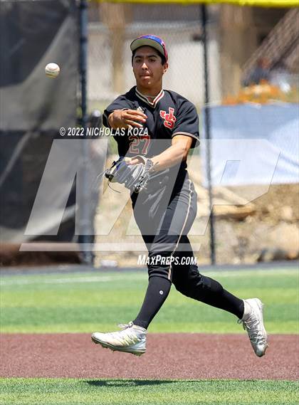 Thumbnail 2 in Huntington Beach vs. JSerra Catholic (CIF SoCal Regional D1 Final) photogallery.