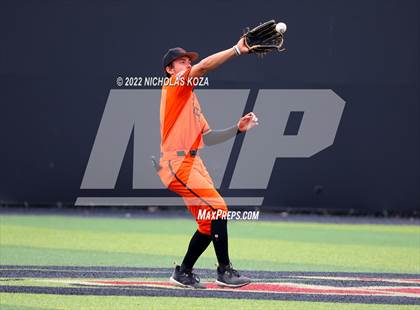 Thumbnail 2 in Huntington Beach vs. JSerra Catholic (CIF SoCal Regional D1 Final) photogallery.