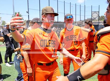 Thumbnail 2 in Huntington Beach vs. JSerra Catholic (CIF SoCal Regional D1 Final) photogallery.