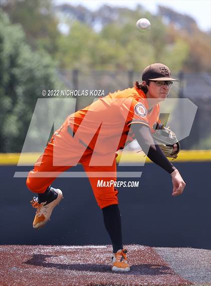 Thumbnail 3 in Huntington Beach vs. JSerra Catholic (CIF SoCal Regional D1 Final) photogallery.