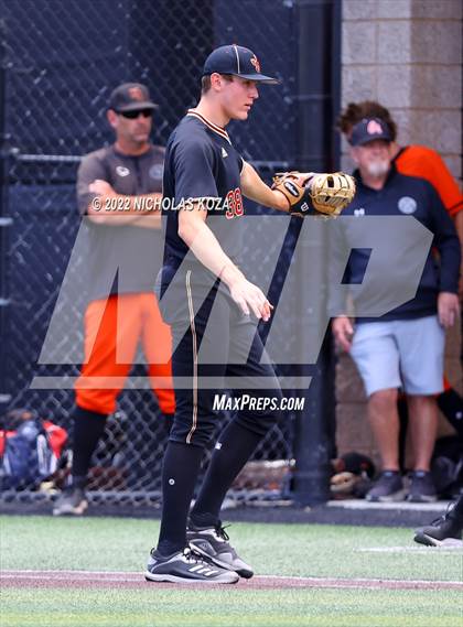 Thumbnail 3 in Huntington Beach vs. JSerra Catholic (CIF SoCal Regional D1 Final) photogallery.