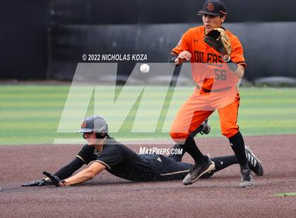 Thumbnail 3 in Huntington Beach vs. JSerra Catholic (CIF SoCal Regional D1 Final) photogallery.