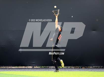 Thumbnail 2 in Huntington Beach vs. JSerra Catholic (CIF SoCal Regional D1 Final) photogallery.