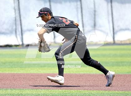 Thumbnail 2 in Huntington Beach vs. JSerra Catholic (CIF SoCal Regional D1 Final) photogallery.