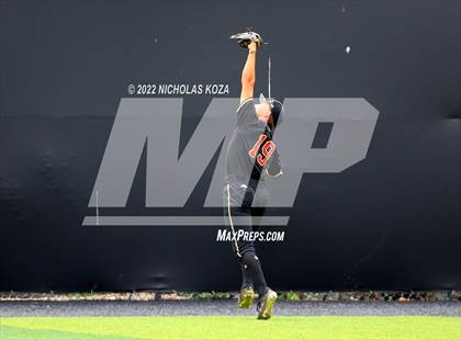 Thumbnail 1 in Huntington Beach vs. JSerra Catholic (CIF SoCal Regional D1 Final) photogallery.