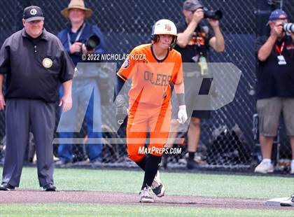 Thumbnail 3 in Huntington Beach vs. JSerra Catholic (CIF SoCal Regional D1 Final) photogallery.