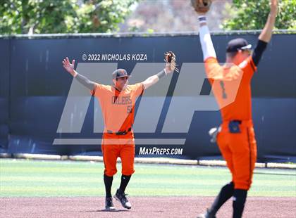 Thumbnail 2 in Huntington Beach vs. JSerra Catholic (CIF SoCal Regional D1 Final) photogallery.