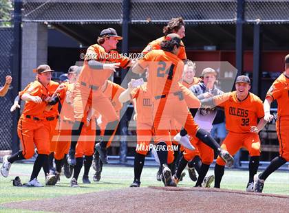 Thumbnail 2 in Huntington Beach vs. JSerra Catholic (CIF SoCal Regional D1 Final) photogallery.