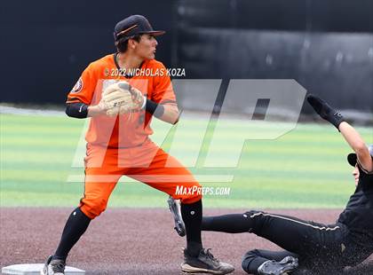 Thumbnail 3 in Huntington Beach vs. JSerra Catholic (CIF SoCal Regional D1 Final) photogallery.