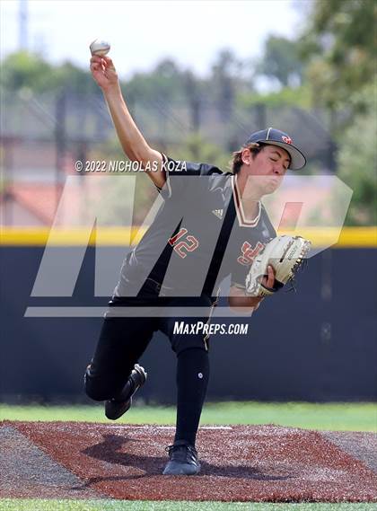 Thumbnail 2 in Huntington Beach vs. JSerra Catholic (CIF SoCal Regional D1 Final) photogallery.