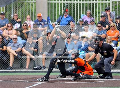 Thumbnail 1 in Huntington Beach vs. JSerra Catholic (CIF SoCal Regional D1 Final) photogallery.