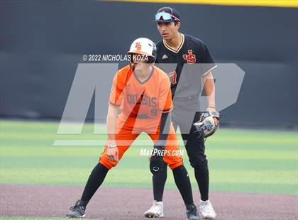 Thumbnail 3 in Huntington Beach vs. JSerra Catholic (CIF SoCal Regional D1 Final) photogallery.