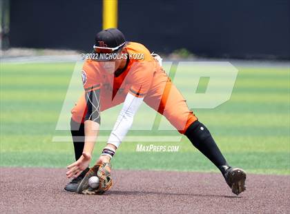 Thumbnail 1 in Huntington Beach vs. JSerra Catholic (CIF SoCal Regional D1 Final) photogallery.
