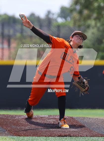 Thumbnail 2 in Huntington Beach vs. JSerra Catholic (CIF SoCal Regional D1 Final) photogallery.