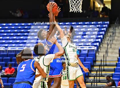 Thumbnail 1 in Waxahachie vs. Dickinson (Houston Methodist Cy-Hoops Invitational) photogallery.