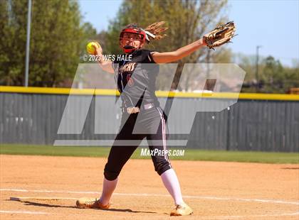 Thumbnail 2 in Germantown vs. Dyersburg photogallery.